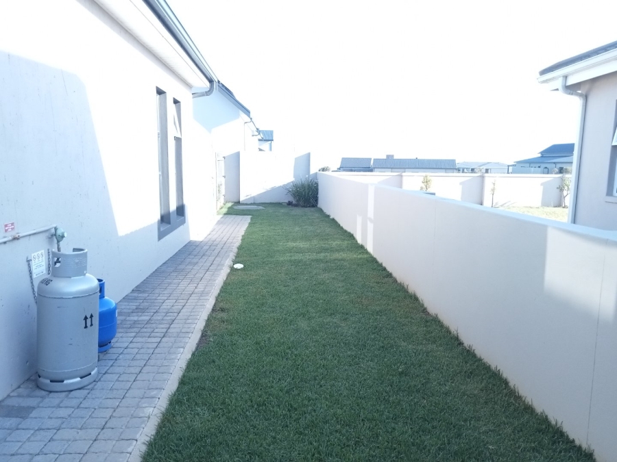3 Bedroom Property for Sale in Le Grand Golf Estate Western Cape